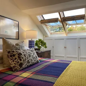 https://oats-royd-mill-luxury-penthouse-apartment.yorkshirehotels.net