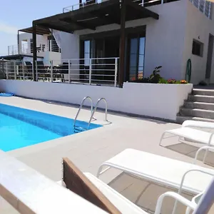 Villa George Sunrise, Ratzaklion