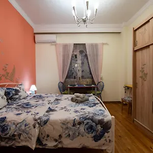 https://sweet-home-thessaloniki.hotelschalkidiki.net